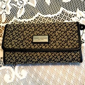 Tommy Hilfiger black wallet